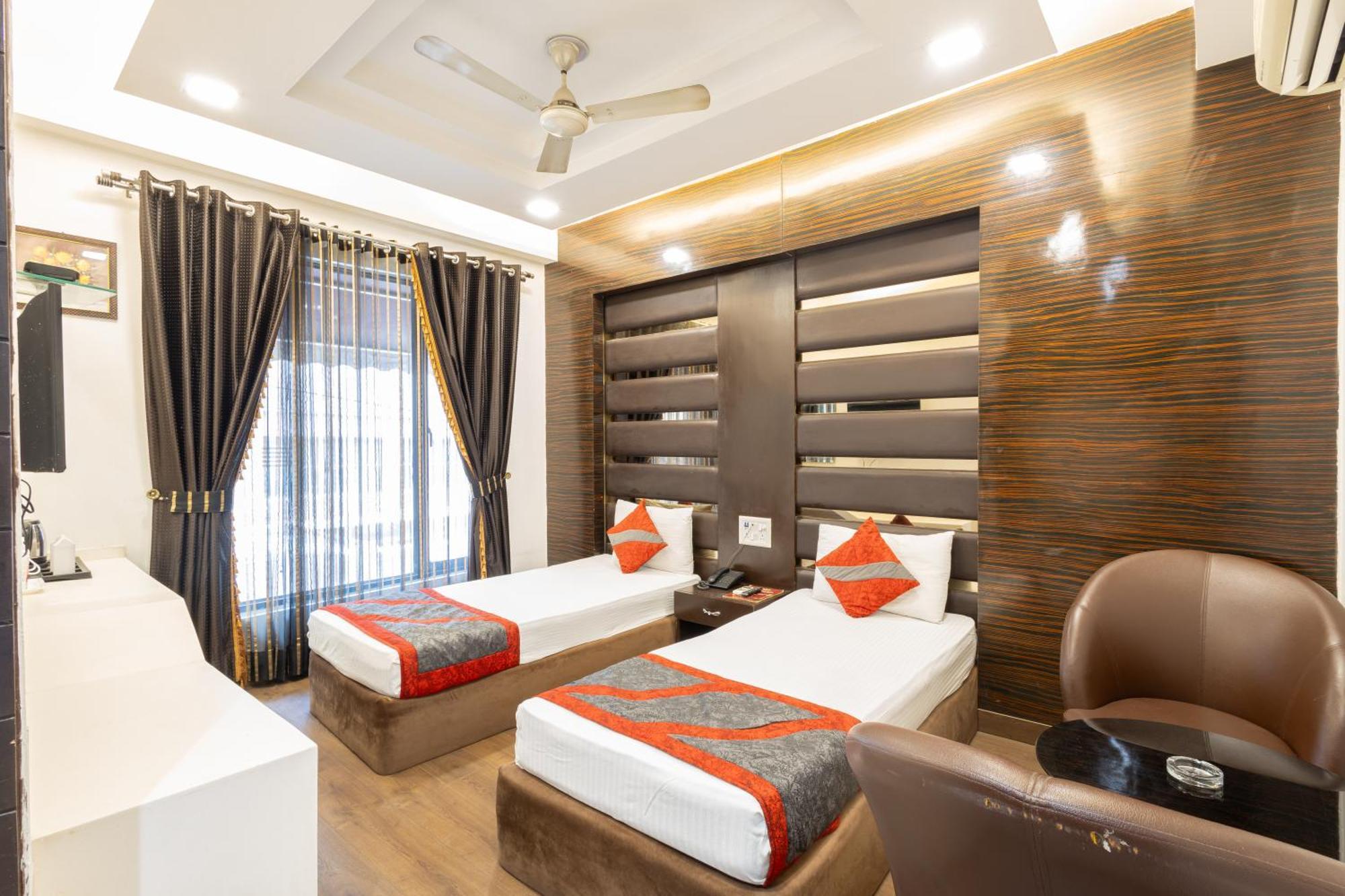 Hotel Gold Souk - Karol Bagh Delhi Kültér fotó