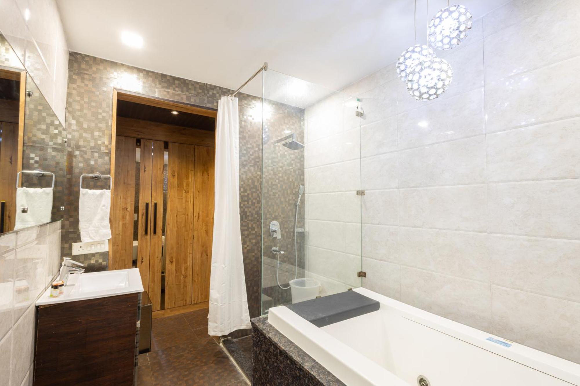 Hotel Gold Souk - Karol Bagh Delhi Kültér fotó