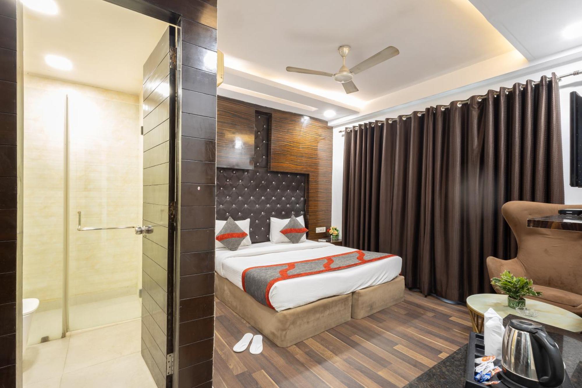 Hotel Gold Souk - Karol Bagh Delhi Kültér fotó